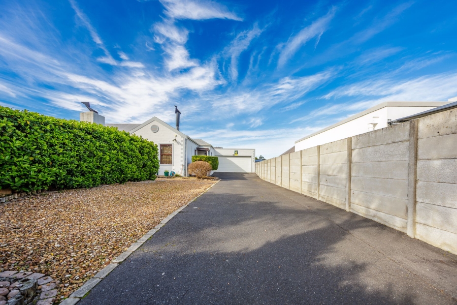 3 Bedroom Property for Sale in Goedemoed Western Cape